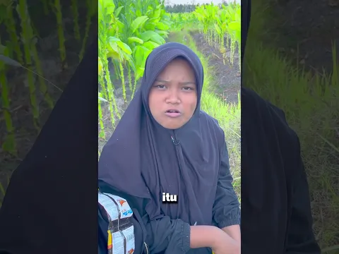 Kakak-Kakak Itu Sedang Main Game!