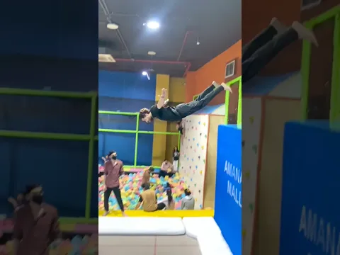 Eagle style, Mr. Lala on fire.🤯😱 #shortvideo #foryou #trampoline