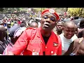 Download Lagu Abawagizi ba NUP bawambye omukolo gwokwaniriza Kadaga e'jinja.Babade bayimba Kyagulanyi