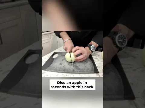 Quick Apple Dicing Hack! #chefdez #cooking #cheftips #cookingtips #food #apples #apple #dicing