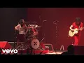 Download Lagu The White Stripes - Seven Nation Army (Live at Bonnaroo 2007)