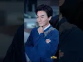 穷小伙受不了5个美女师姐的压榨，连夜逃下山！意外遇上寒症发作的美女总裁，他双手释放炽热纯阳之气，竟当场治愈她！总裁醒来后瞬间爱上他，直接带着千亿资产上门求嫁！