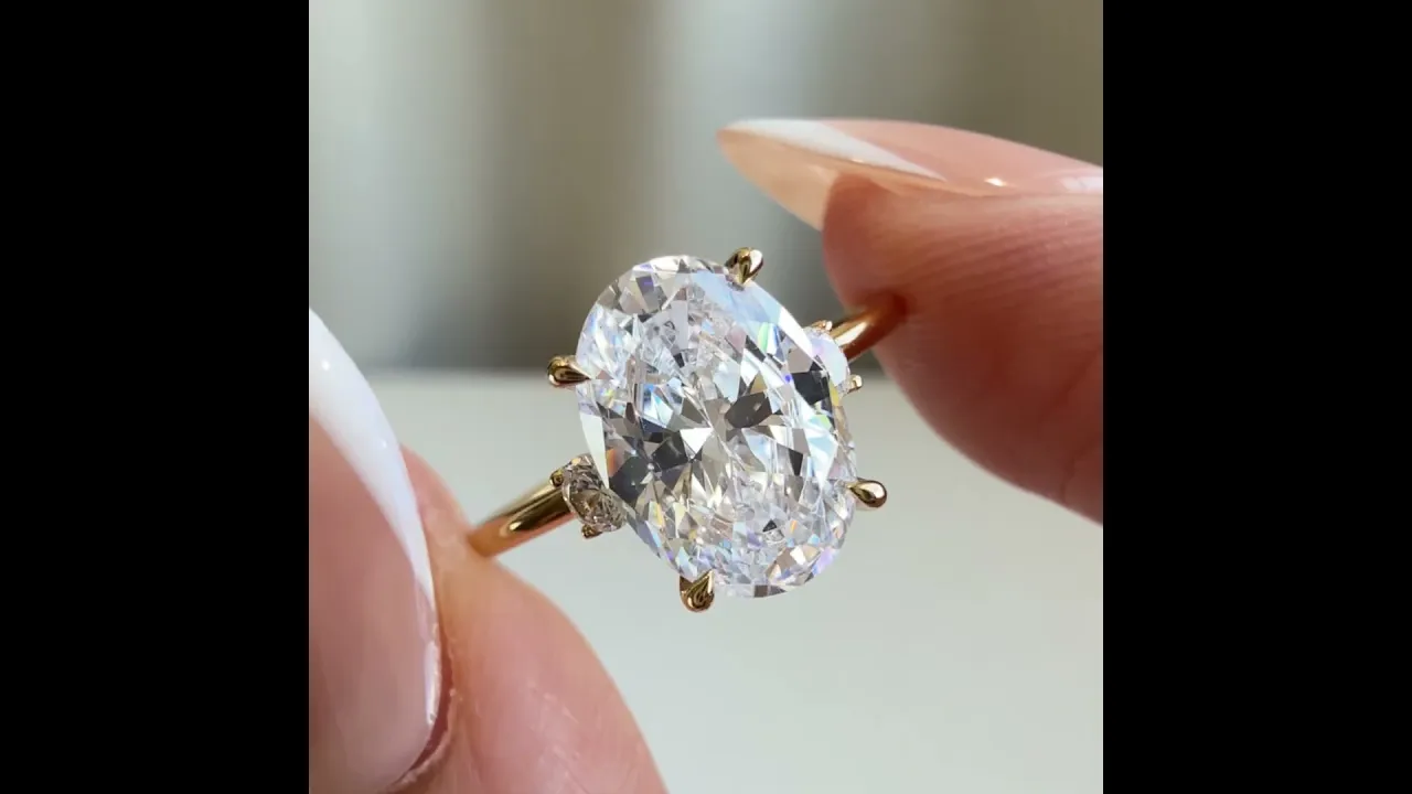 Olivia丨3CT Three-Stone Lotus-Inspired Lab-grown Diamond Engagement Ring