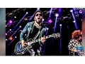Lenny Kravitz accidentally flashed everyone during a concert