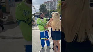 Lucky Dude in Miami meets 2 Snow Bunnies