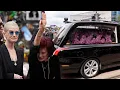 Lagu Ozzy Osbourne’s Widow Sharon BREAKS DOWN During His Funeral Procession