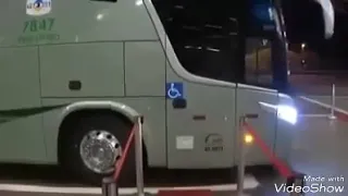 مسافر والدمعة بنص عيني 