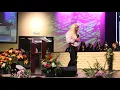 Dog The Bounty Hunter at Beth Chapmans funeral