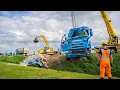 Download Lagu N307 tussen Kampen En Dronten dicht na heftig ongeluk: Auto belandt onder vrachtwagen