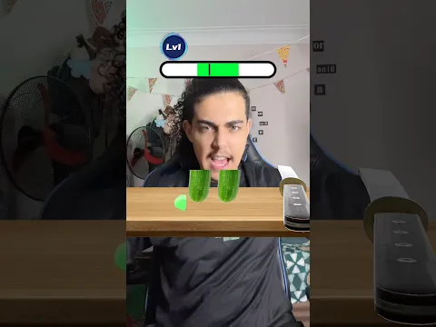 انا في تقطيع الخيار معنديش اختيار😂🤦🏻‍♂️