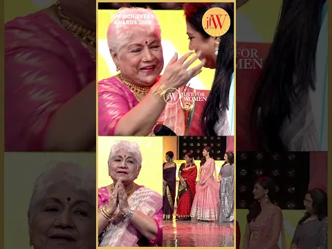 A beautiful frame featuring the legendary Sowcar Janaki and some of Kollywood’s finest.