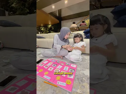 Bantuin kakak bikin tugas rumahh!🥰