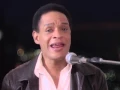Download Lagu Al Jarreau - Tell Me What I Gotta Do (Official Music Video)