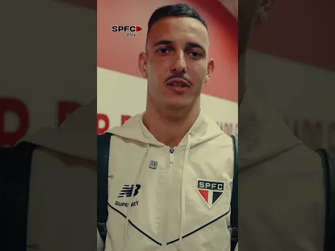 Primeiro gol e joelho ralado 😂 #spfc #bastidores