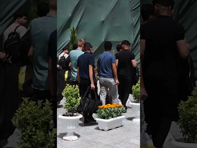 ⁣⭕️ يحدث الآن.. بدء وصول الطلبة المشاركين في الحفل المركزي لتخرج طلبة الجامعات العراقية الخامس.