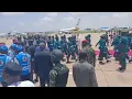 Download Lagu Kai Tsaye Daga Filin Jirgi  Na Umaru  Musa Yar Aduwa Dake Katsina Wajen Jana'izar  Muhammad Buhari..