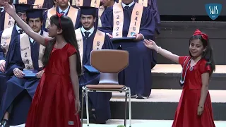 أغنية إماراتي وافتخر    حفل التخرج      دندنها