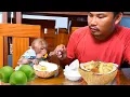 Download Lagu So Cute! Monkey Bibi Enjoys Sweet Braised Pork and Eggs with Coconut 🍲🐵