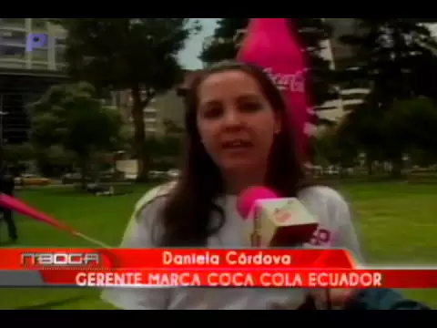 Coca Cola celebra cien años de su envase