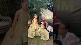 شو رأيكم بفستان ناي                اكسبلور                                                     دندنها