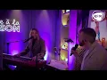 Christophe Willem et Santa en duo pour "Popcorn salé".