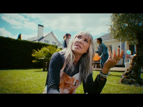 Zazie - Peu Importe (Clip Officiel) - YouTube thumbnail