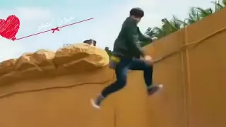 سميتك اخو   انقذ رفيقو من الضباع دندنها