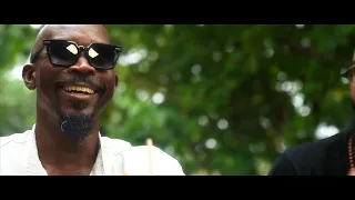 WILLIAMS CAFE - MOMAN CHILL