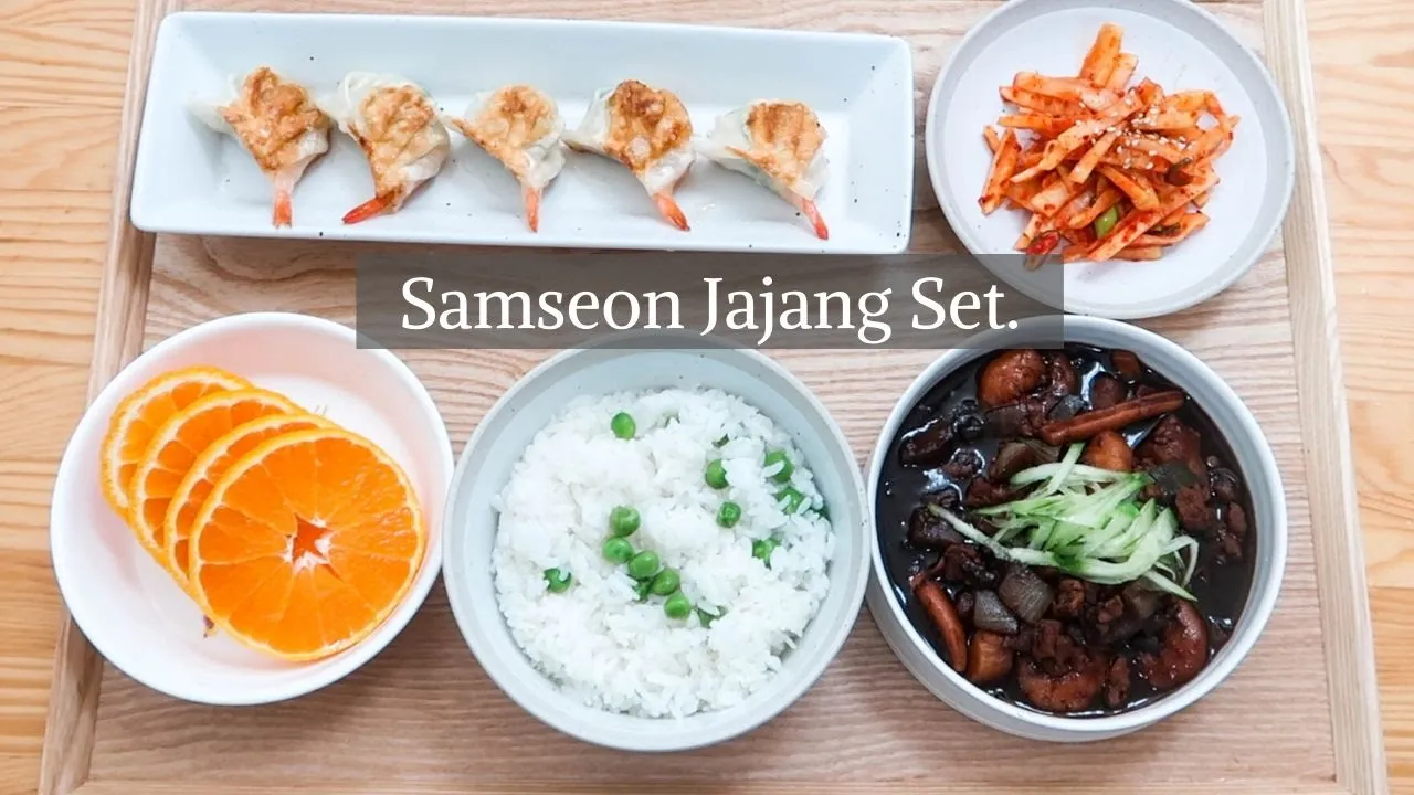 How to make: Samseon Jajang Sauce (Seafood Jajangmyeon)