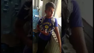 اجمل صوت طفل يغني عراقي ساعه وتغيب الشمس 2018 