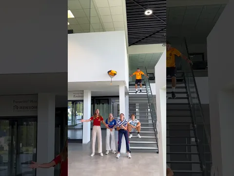Who Can Save The Parachute? 😳