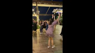 رقـص مـن مـسـلـسـلات تـركـيـه اغـنـيـة تـركـيـه راقـصـه غـصـن الـخوخ Erik Dalı 