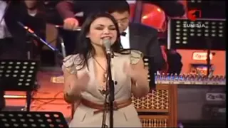 عايش من عير امل في حبك دندنها