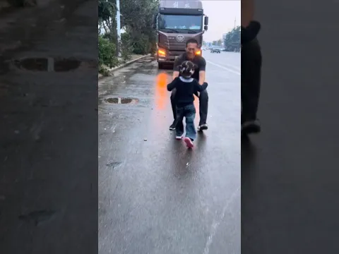Con gái mong ngóng người ba lái xe đầu kéo trở về #viral #automobile #trucklife #driverlife