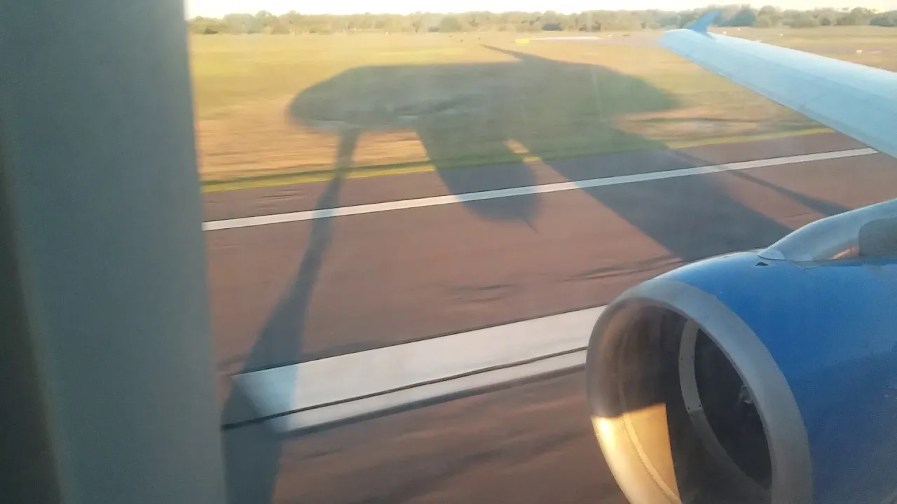 St. Pete–Clearwater International Airport opens cell phone waiting lot
