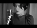 Download Lagu Garrett Borns - acoustic cover of britney spears - criminal