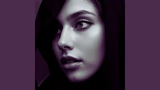 أنت اللي في قلبي غالي دندنها