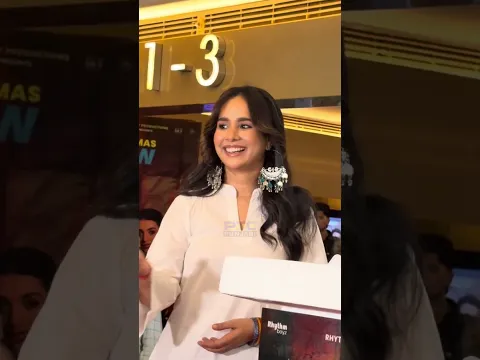 Eh Kujh Bol kyun nahi rahe🤣 - Sunanda Sharma pohnche Bol Bhawein Na Bol de movie premiere te!