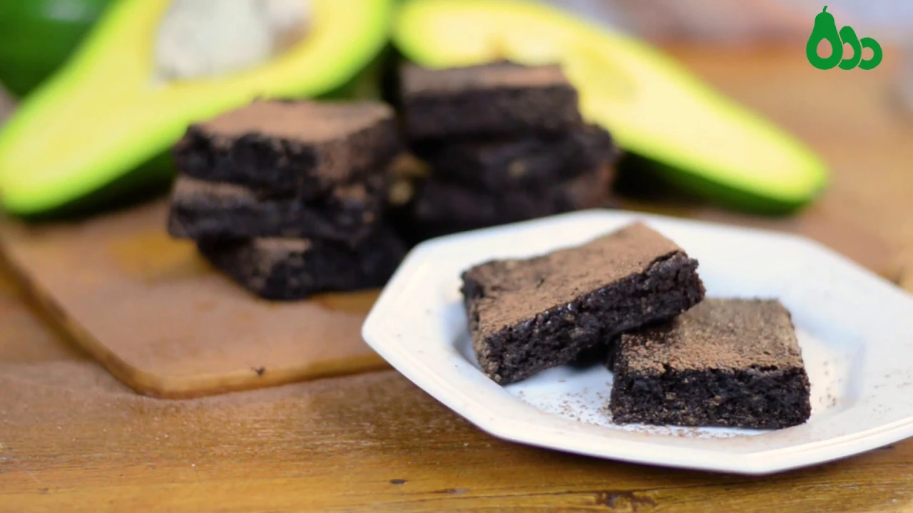 RECEITA DE BROWNIE FEITO COM ABACATE! - AMO ABACATE