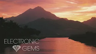 Hotel Pools & Hello Meteor - Awake