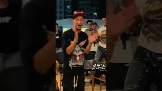 حالات واتس جايبه مايوه الساحل على جسمها كان سافل 