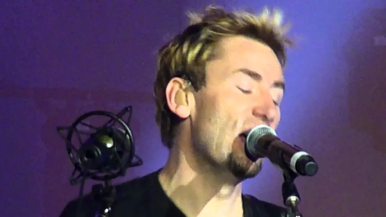 Nickelback - How You Remind Me (Live - Manchester Arena, UK, 2012)