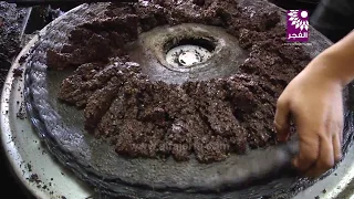 مراحل عصر الزيتون في معصرة بزاريا القديمة شرق طولكرم 