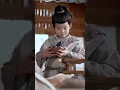 穿越古代女澡堂，以為被當流氓打死，卻意外覺醒神級合成系統！一根木棍合出屠龍刀，鳥槍換大砲，開局就橫著走！#短劇#逆襲#爽文#系統#穿越