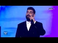 آدم ليلة رأس السنة على الأم.تي.في.