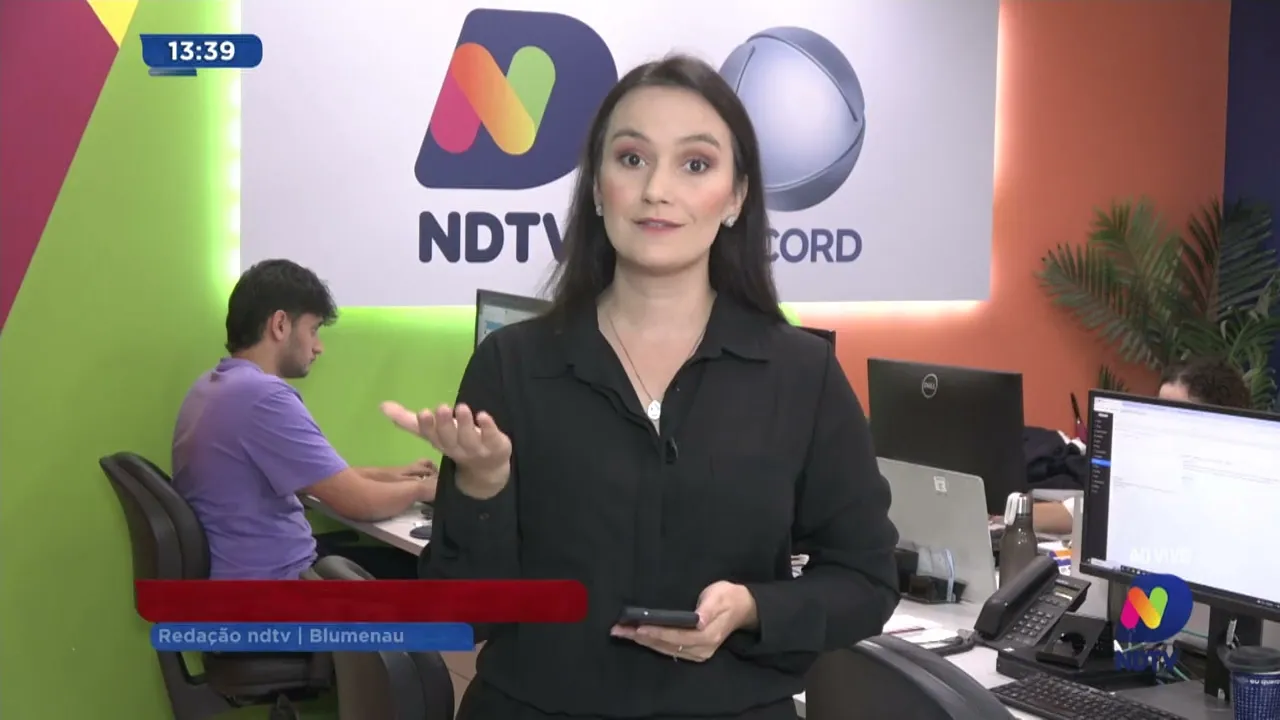 Mulher é detida por tráfico de drogas no bairro Itoupavazinha