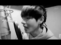 안아줘 (Hug me) performed by V, j-hope