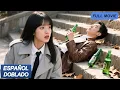 Download Lagu Cenicienta ayuda a un mendigo borracho sin saber que es un gran CEO; ¡él la consiente al máximo!