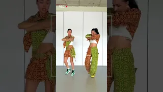 ناس كثيرة تحكي فينا 