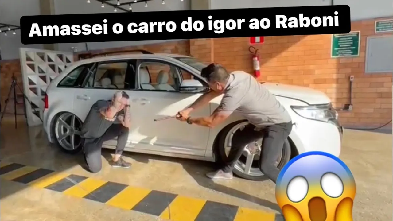 Fui na @AORABONI desamassar o carro do igor, e acabei amassando ele, será que deu ruim?